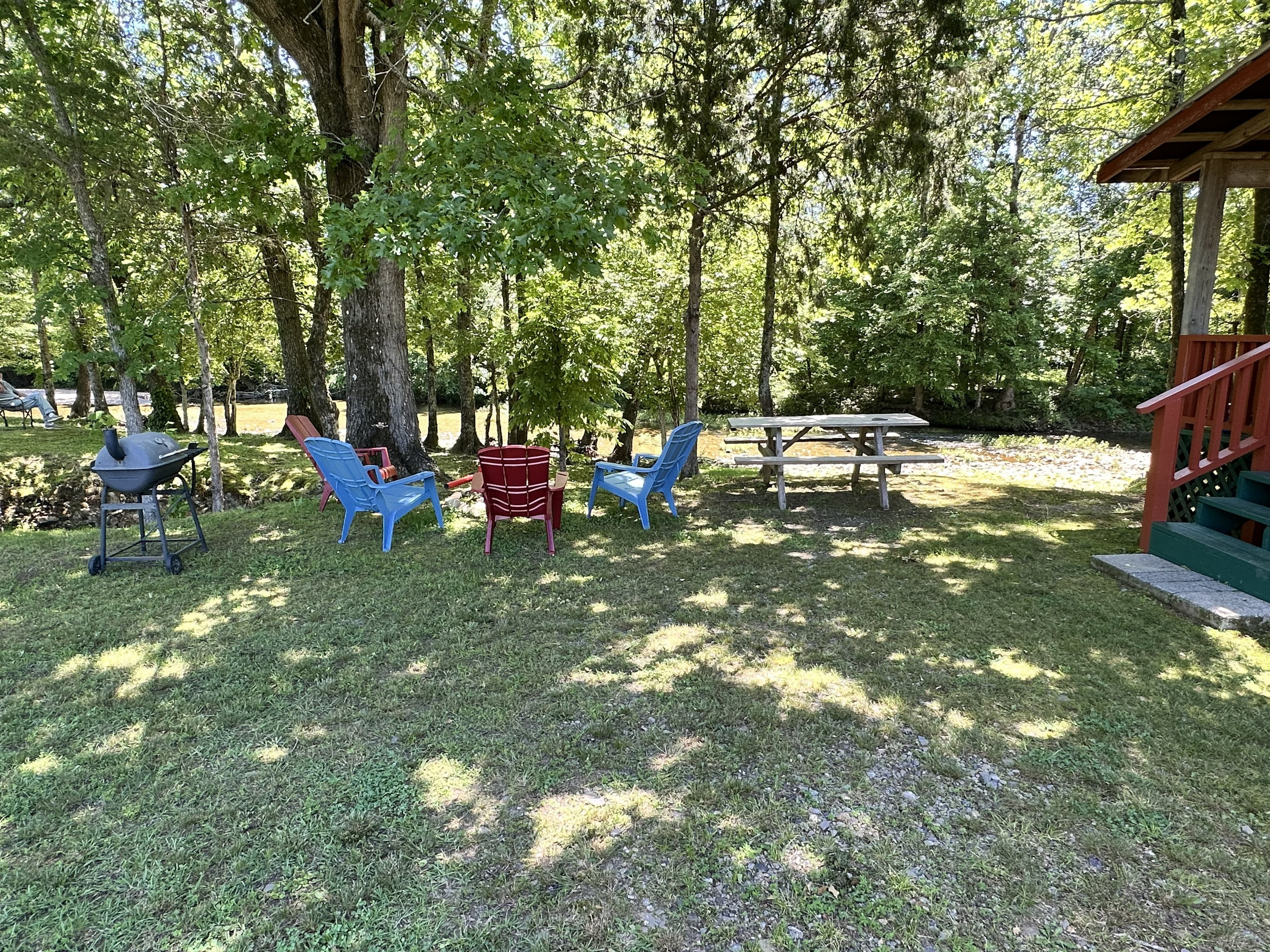 Outdoor amenities and creekside setting